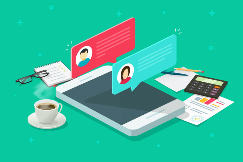 ilustração de smartphone cafés e papéis com push notifications de conversas